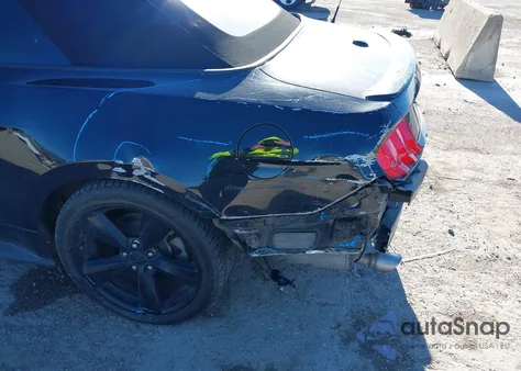 2021 Ford Mustang Ecoboost Premium z USA, uszkodzony, nr VIN 1FATP8UH4M5153146